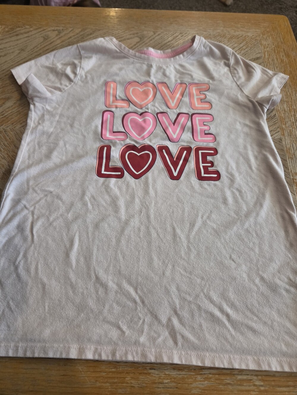 Cat & Jack White Tee with Gradient Pink 'LOVE' Heart Graphic. Girls Size 10/12 L